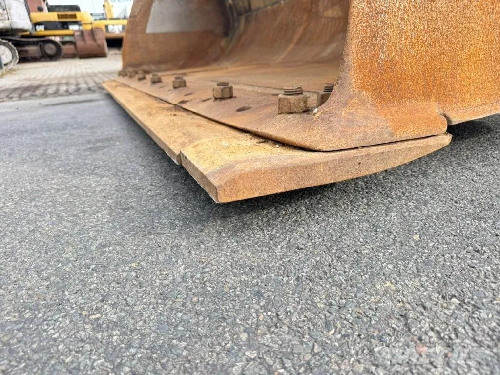 Volvo L150E 輪胎式裝載機