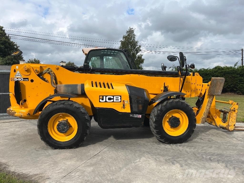 JCB 540-170 伸縮臂操作車
