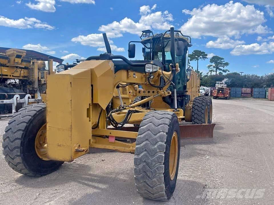 CAT 140 M 2 平土機
