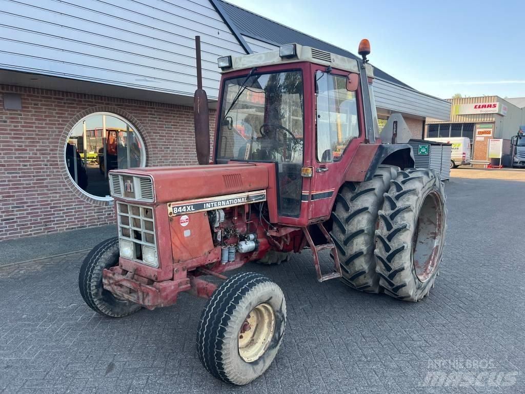 International 844xl 曳引機