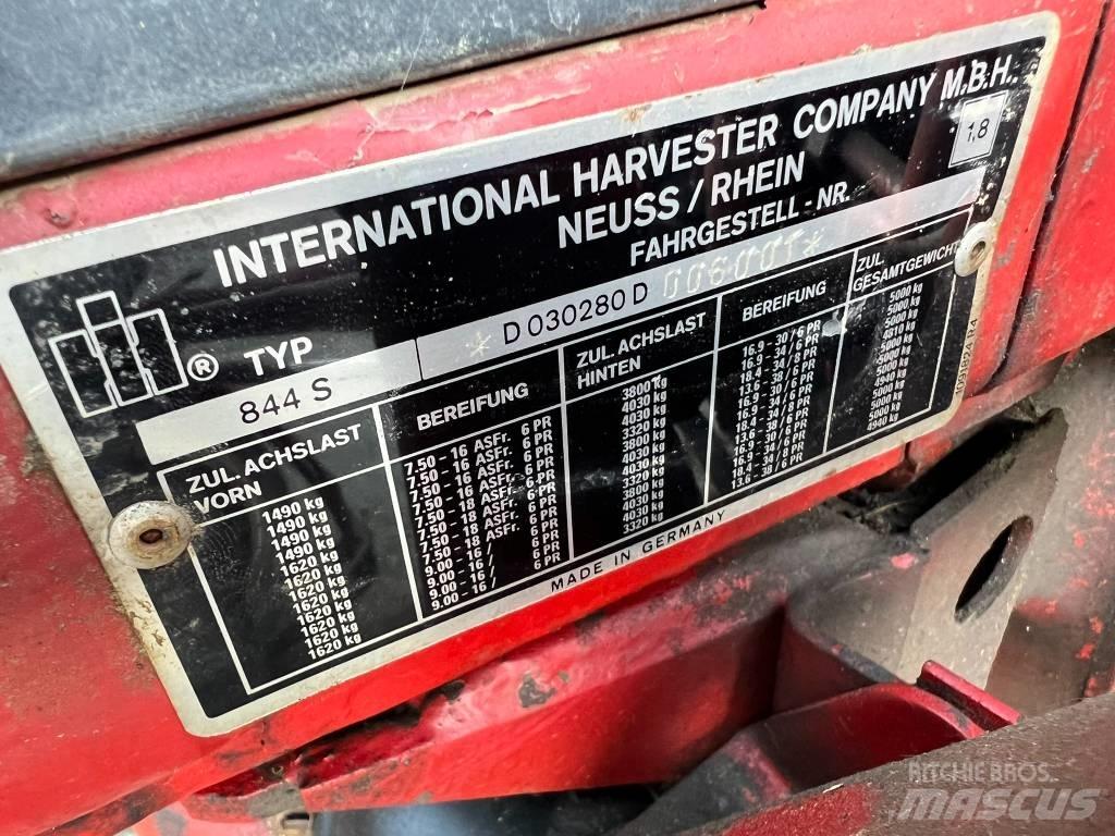 International 844xl 曳引機