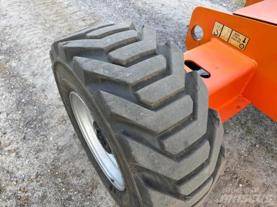 JLG 460 SJ 伸縮臂高空作業車