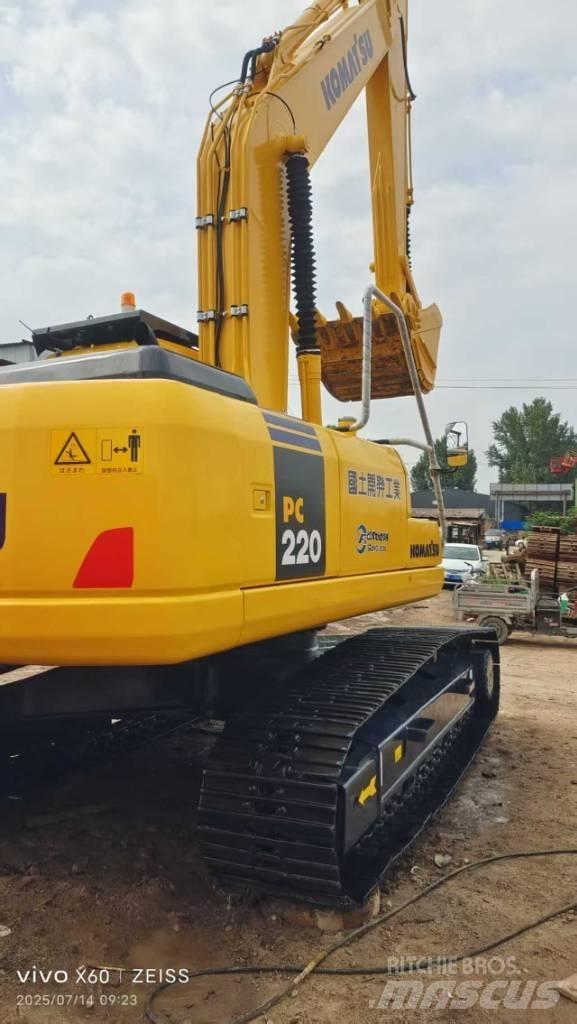 Komatsu PC 220 小型挖土機/掘鑿機<7t(小型挖掘機)
