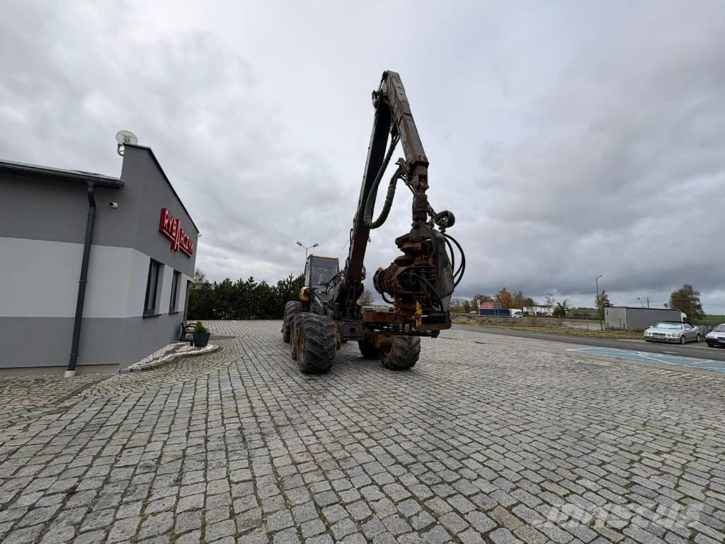 Ponsse Bear 6W 收穫機