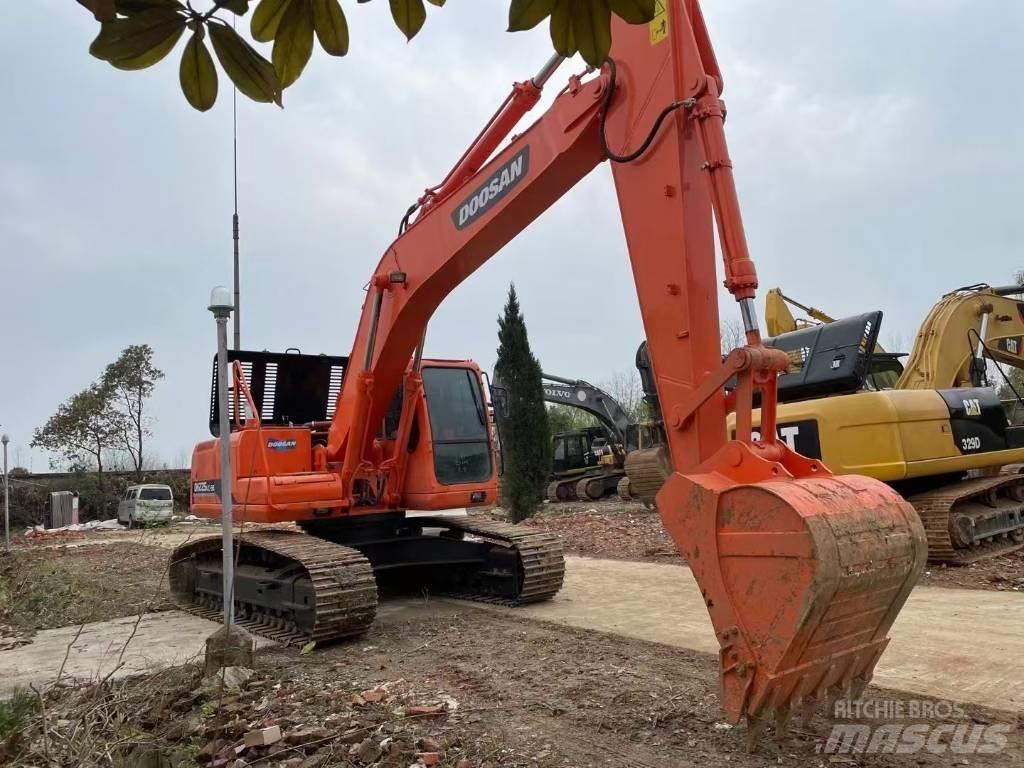 Doosan DH225LC-9E 履帶式 挖土機/掘鑿機/挖掘機