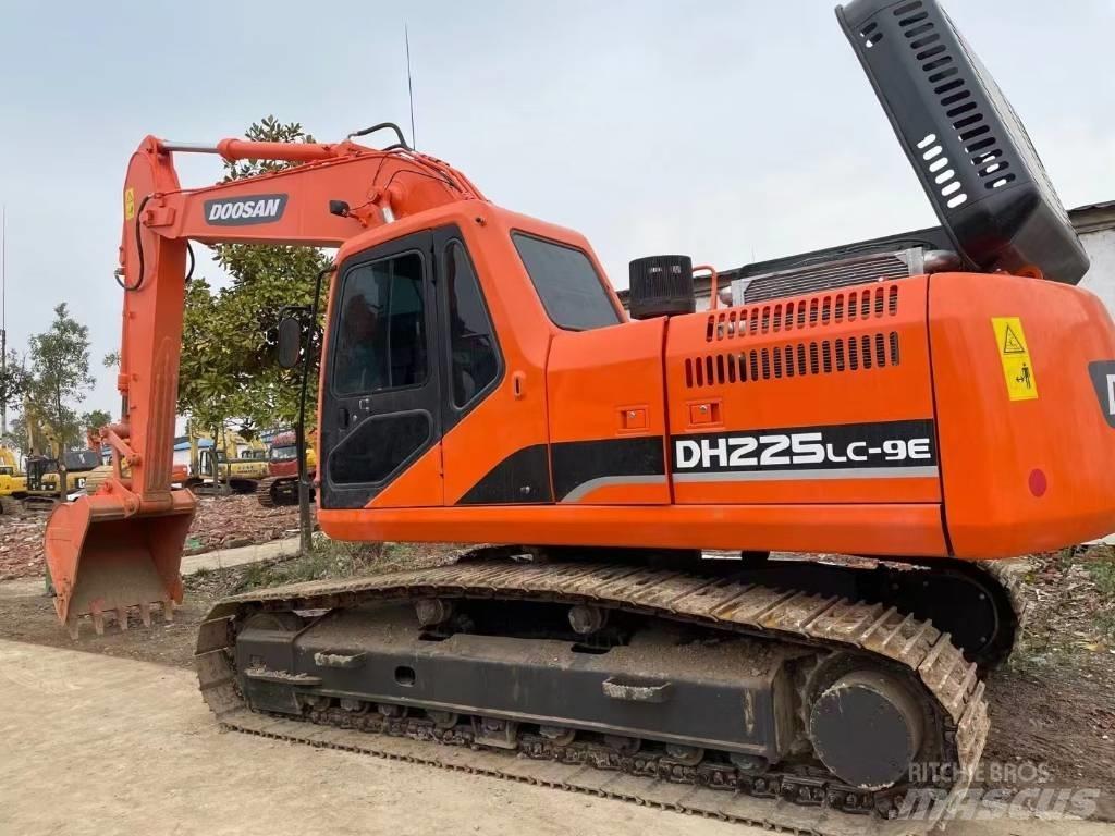 Doosan DH225LC-9E 履帶式 挖土機/掘鑿機/挖掘機