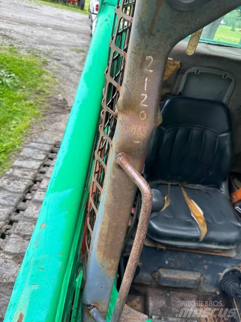 Bobcat S250 滑移轉向裝載機