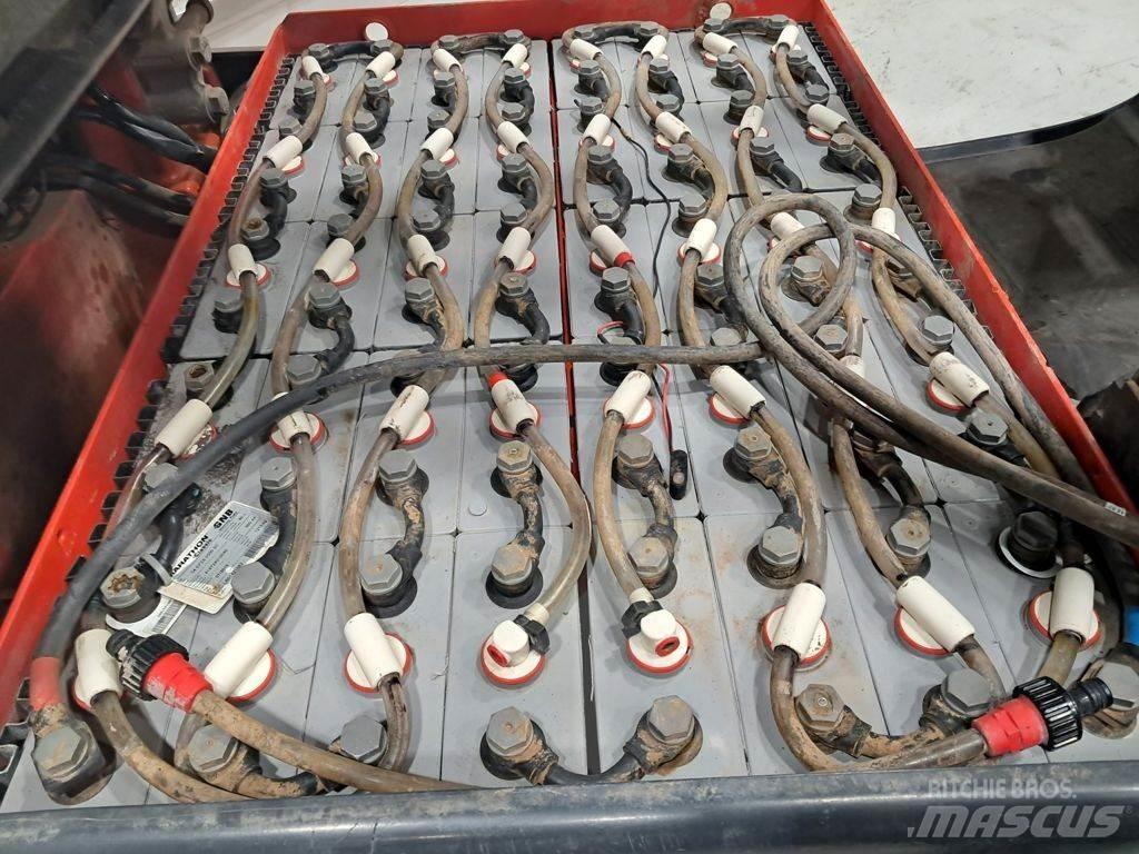 Linde E30-01 電動堆高機
