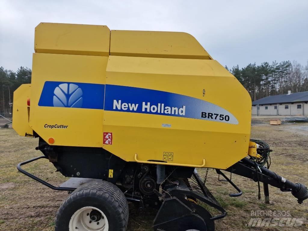New Holland BR 750 圓型牧草打包機