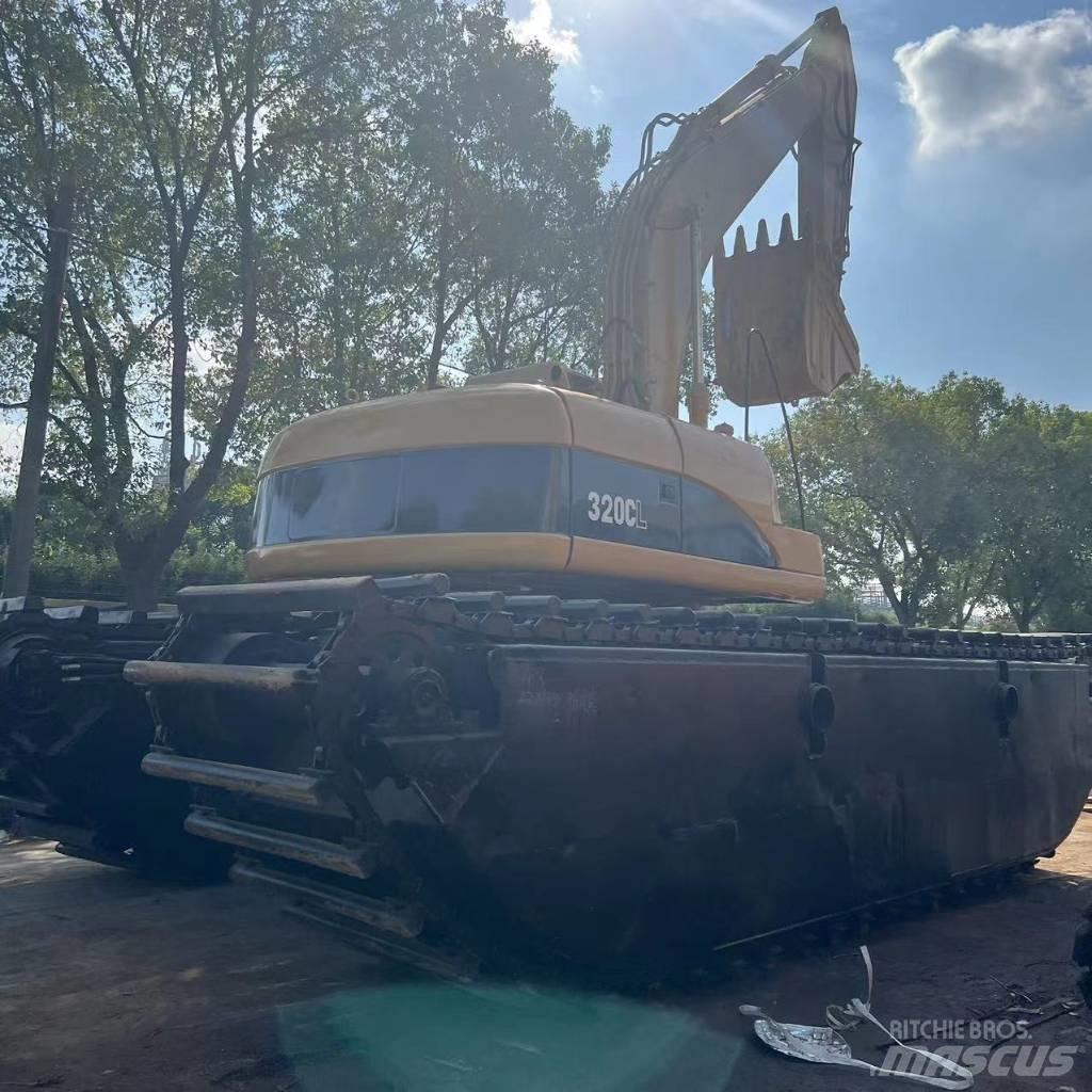 CAT 320 C 水陸兩用挖掘機