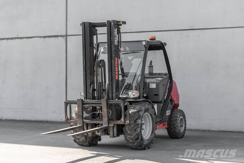 Manitou MC 25-4 柴油卡車