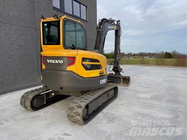 Volvo ECR 58 D 小型挖土機/掘鑿機<7t(小型挖掘機)