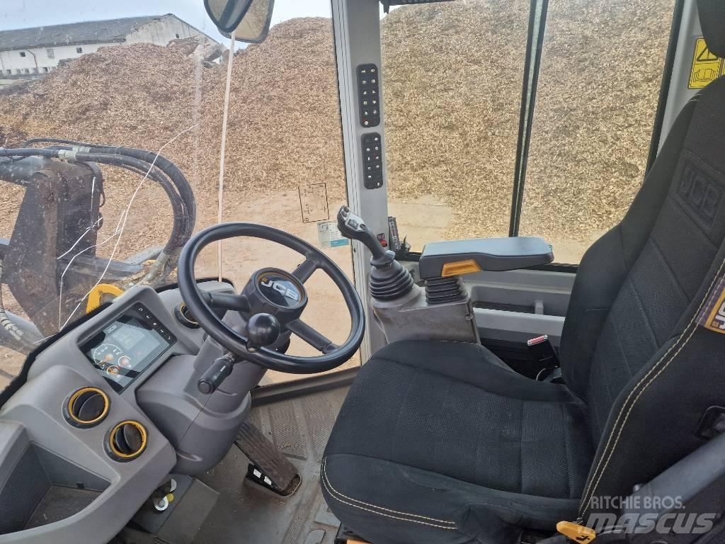 JCB 427 HT 輪胎式裝載機