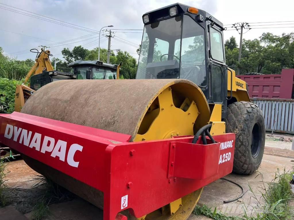 Dynapac CA25D 單輪滾壓機