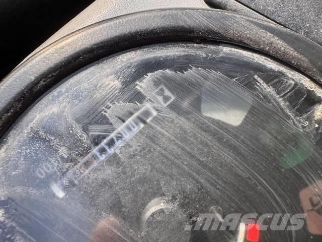 Yanmar Vio 17 小型挖土機/掘鑿機<7t(小型挖掘機)