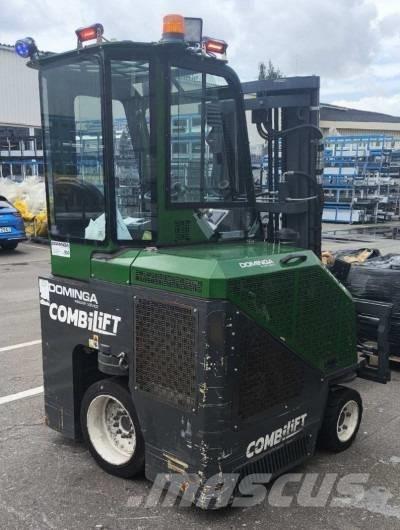 Combilift CB 2500 四向前伸式堆高機(叉車)