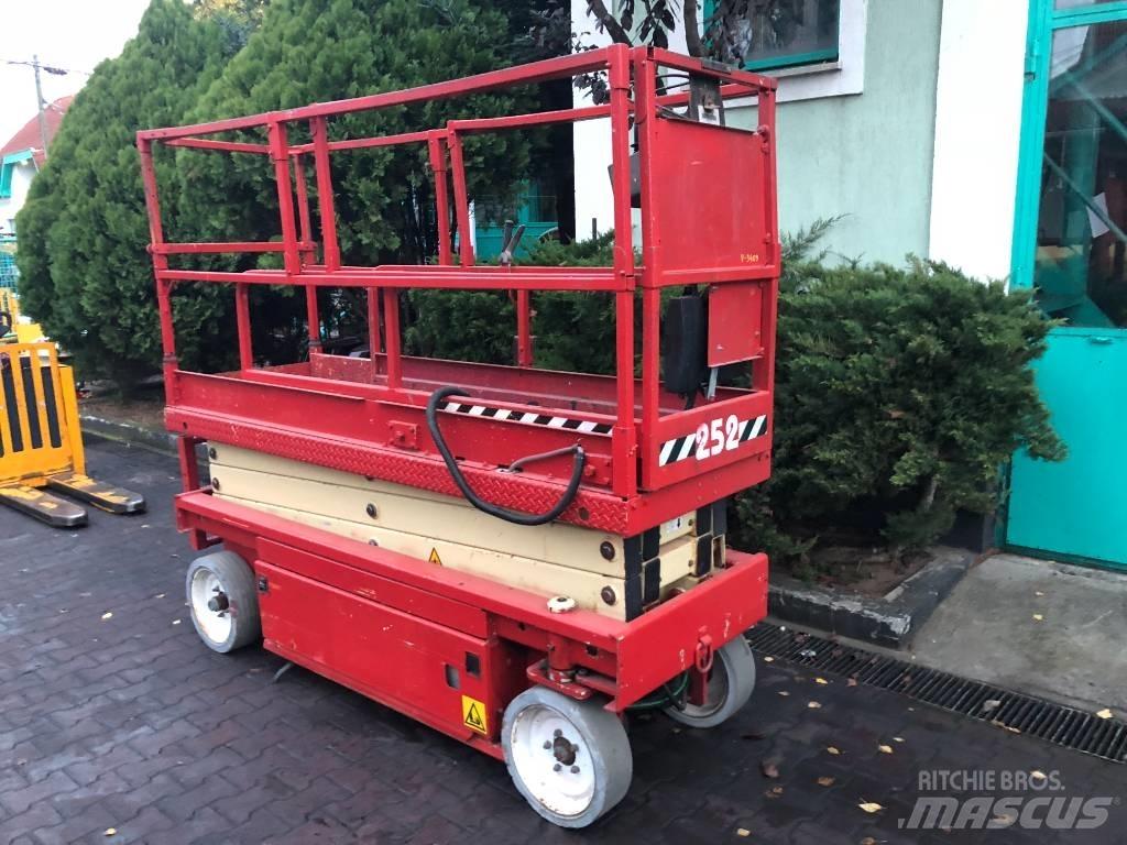 JLG 2030 F3    V-3409 垂直升降工作台