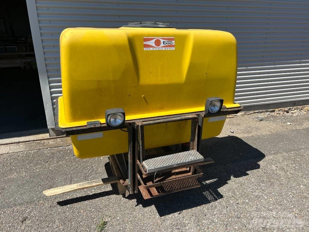 Ekko Front Tank 承載式噴霧機