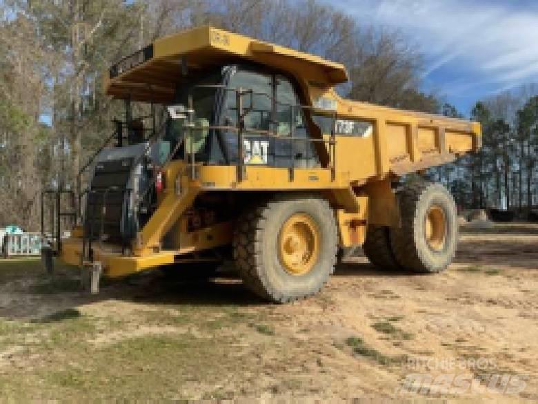 CAT 773 F 鉸接式起吊車