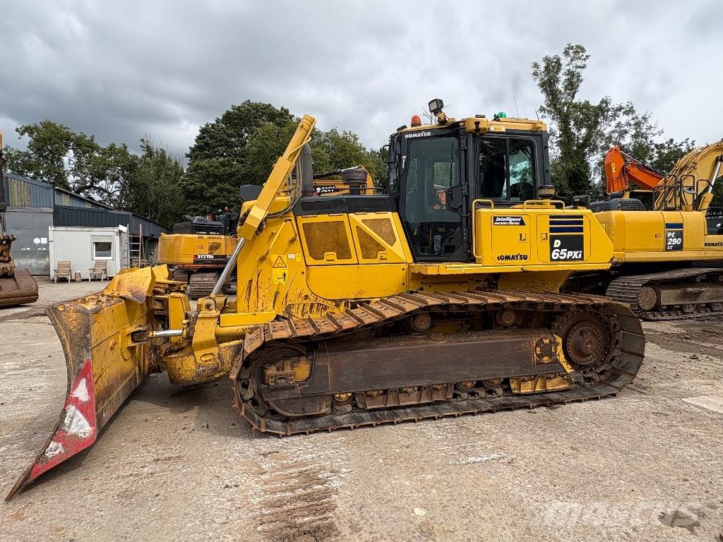 Komatsu D65PXI-18 履帶推土機