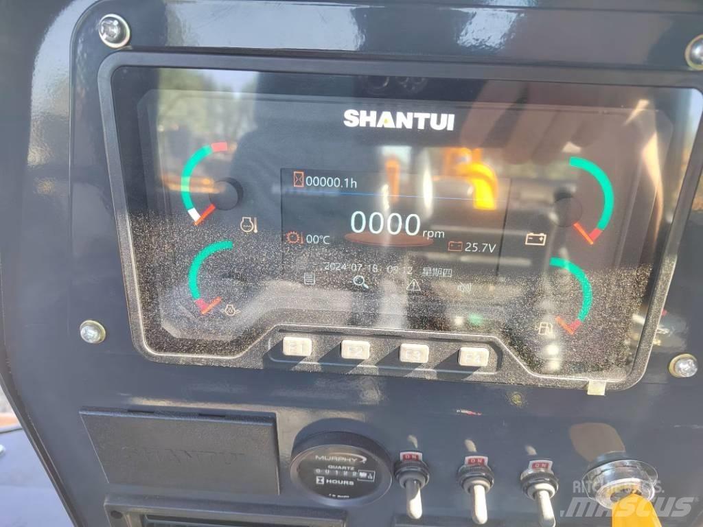 Shantui SD 32 履帶推土機