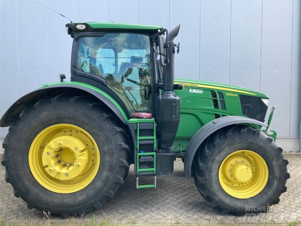 John Deere 6250R 曳引機