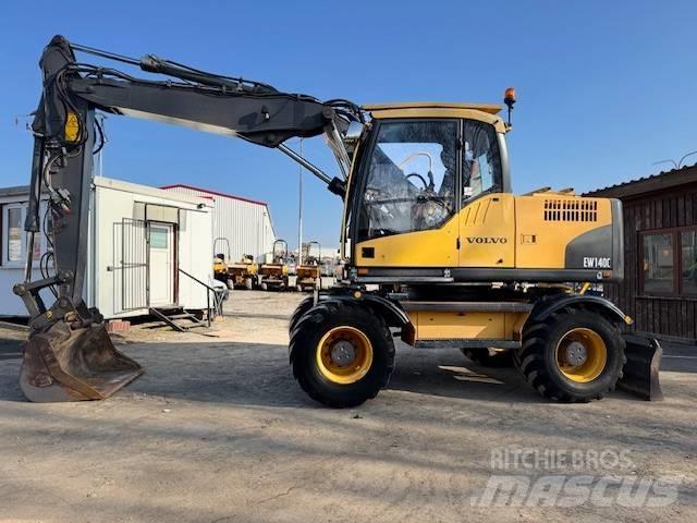 Volvo EW 140 C 旋轉式挖土機/掘鑿機/挖掘機