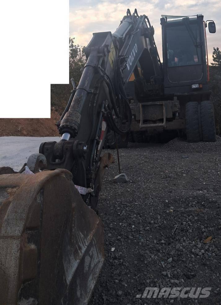 Volvo EW140E 旋轉式挖土機/掘鑿機/挖掘機