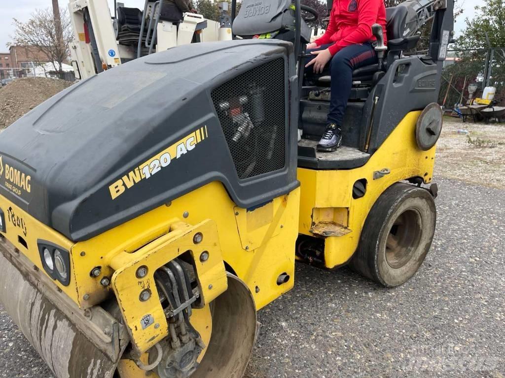 Bomag BW 120 AC-5 複合式滾壓機
