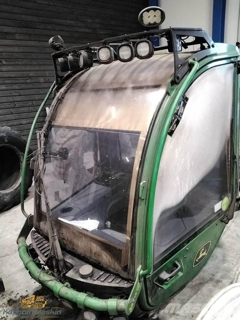 John Deere 1470g 駕駛室與內部