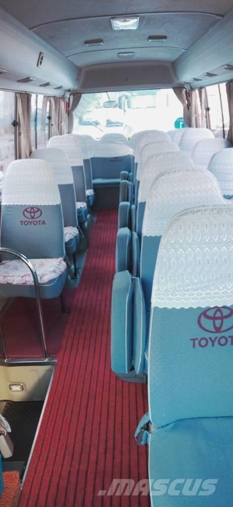 Toyota Coaster Bus 迷你巴士