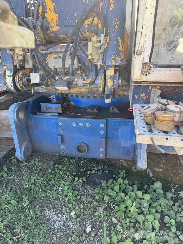 Bauer BG 24 H 重型鑽孔機