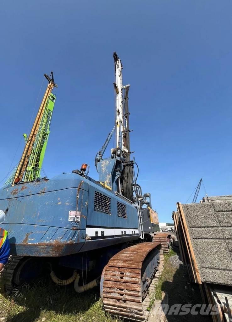 Bauer BG 24 H 重型鑽孔機