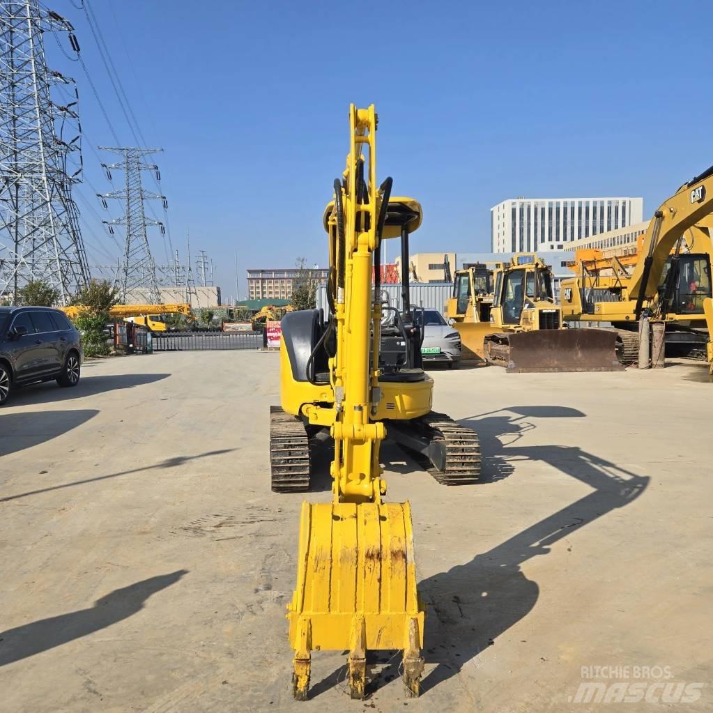 Komatsu PC 35 小型挖土機/掘鑿機<7t(小型挖掘機)