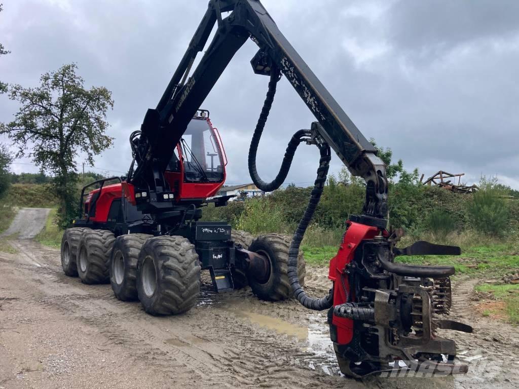 Komatsu 931 XC 收穫機