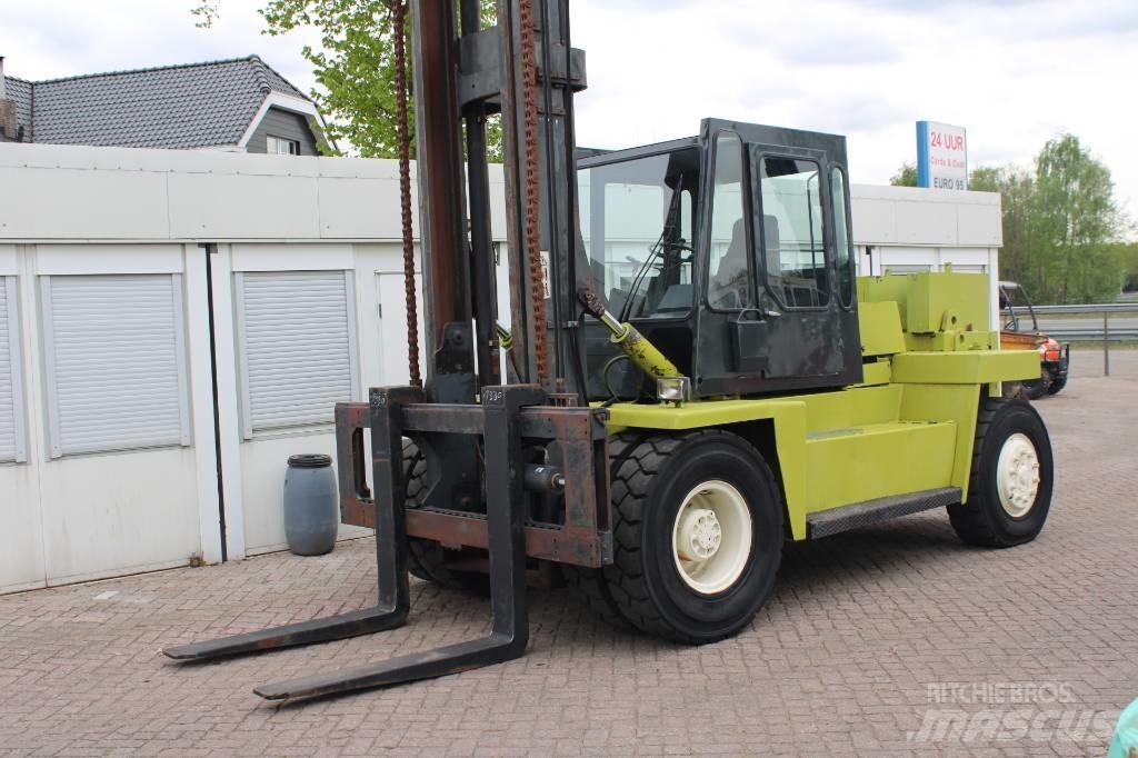 Clark DPL 136 柴油卡車
