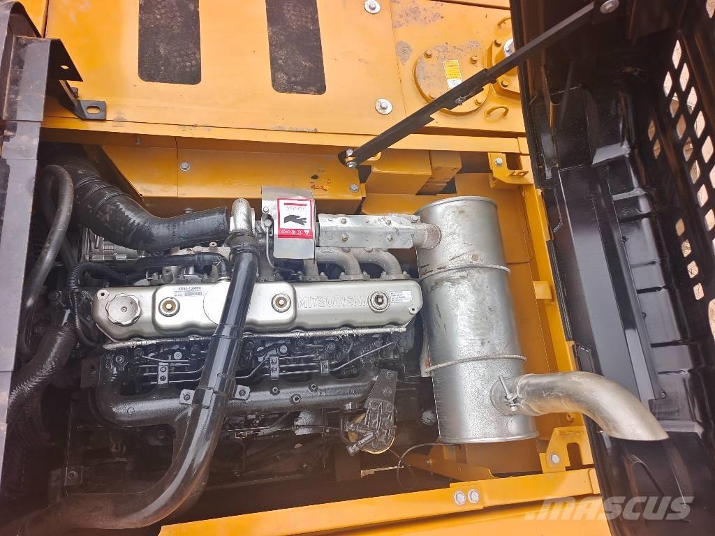 Sany SY 215 C 履帶式 挖土機/掘鑿機/挖掘機