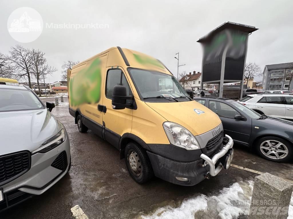 Iveco Daily 35 S13 V 廂式貨物運輸車