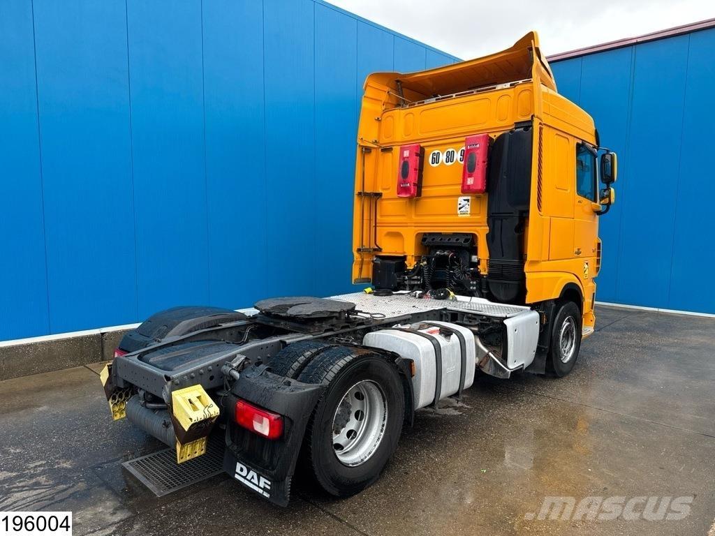 DAF XF 480 EURO 6 曳引機組件
