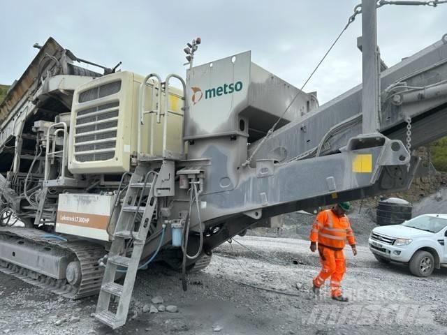Metso LT 300 HP 移動式壓碎機