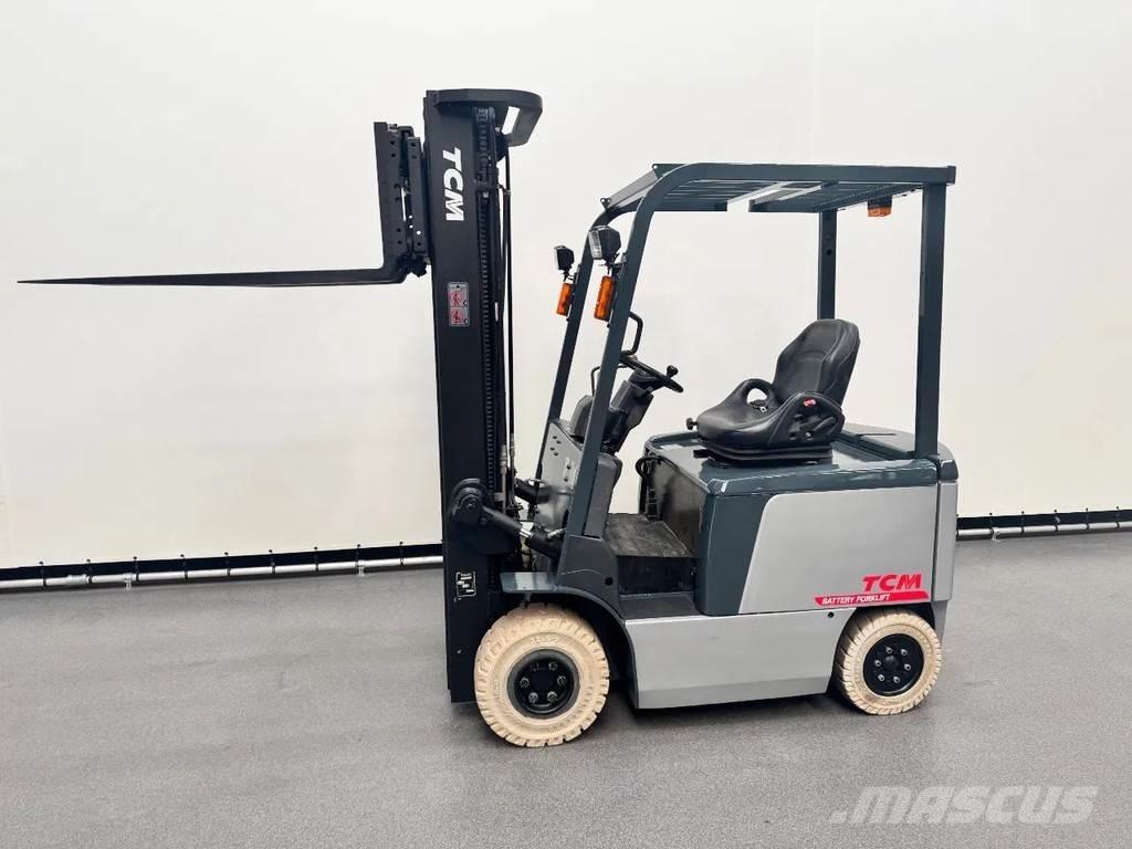 TCM FB25-7 電動堆高機