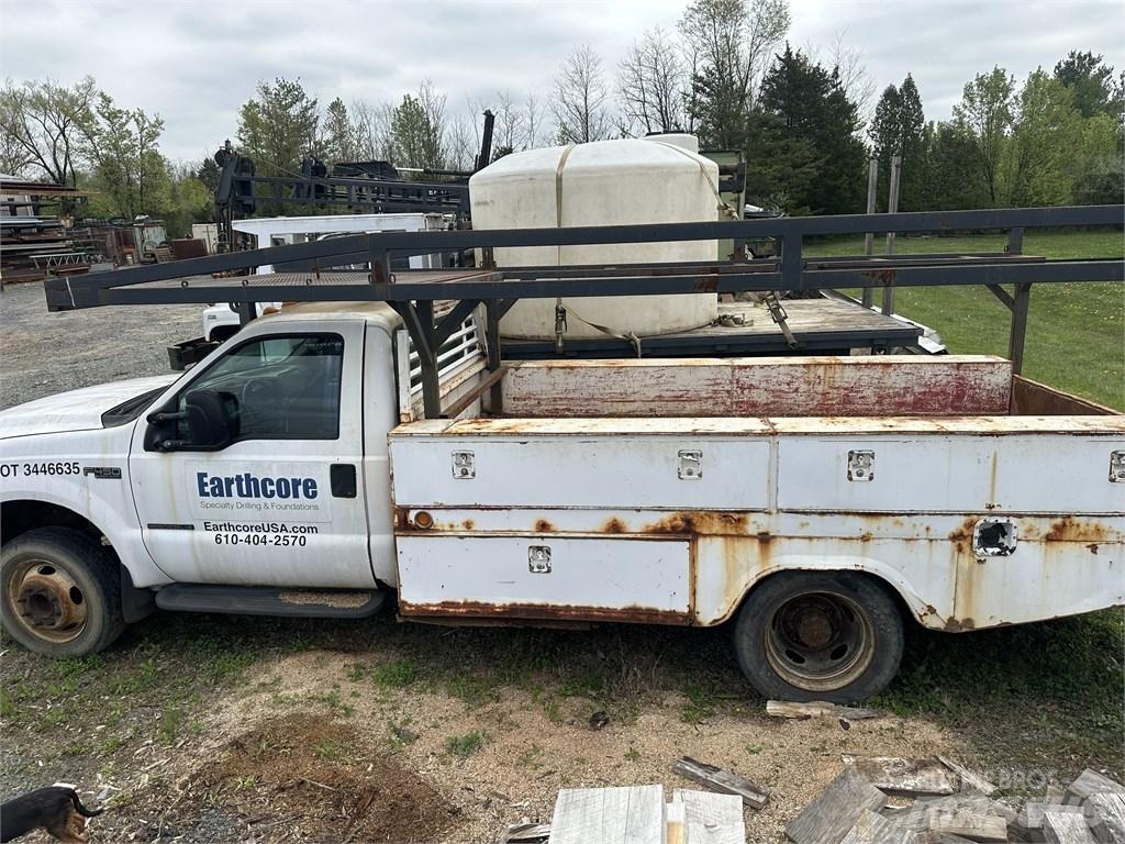 Ford F 450 商用底盤車