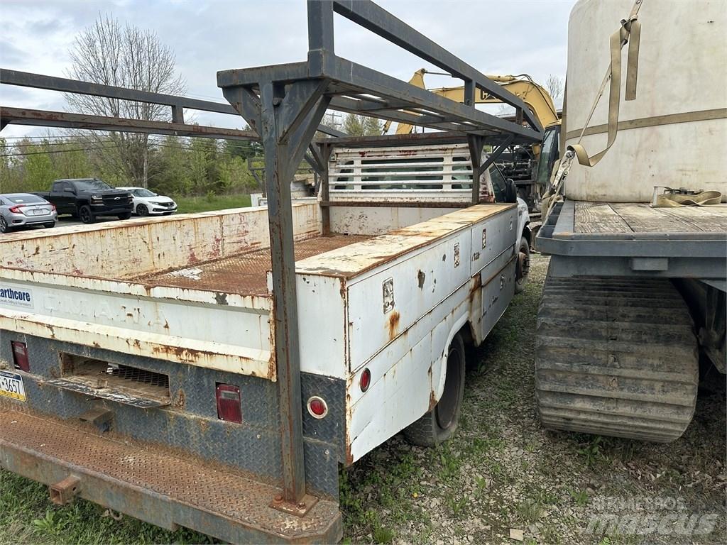 Ford F 450 商用底盤車