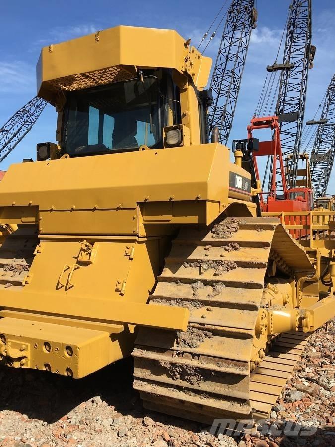 CAT D 6 R 履帶推土機