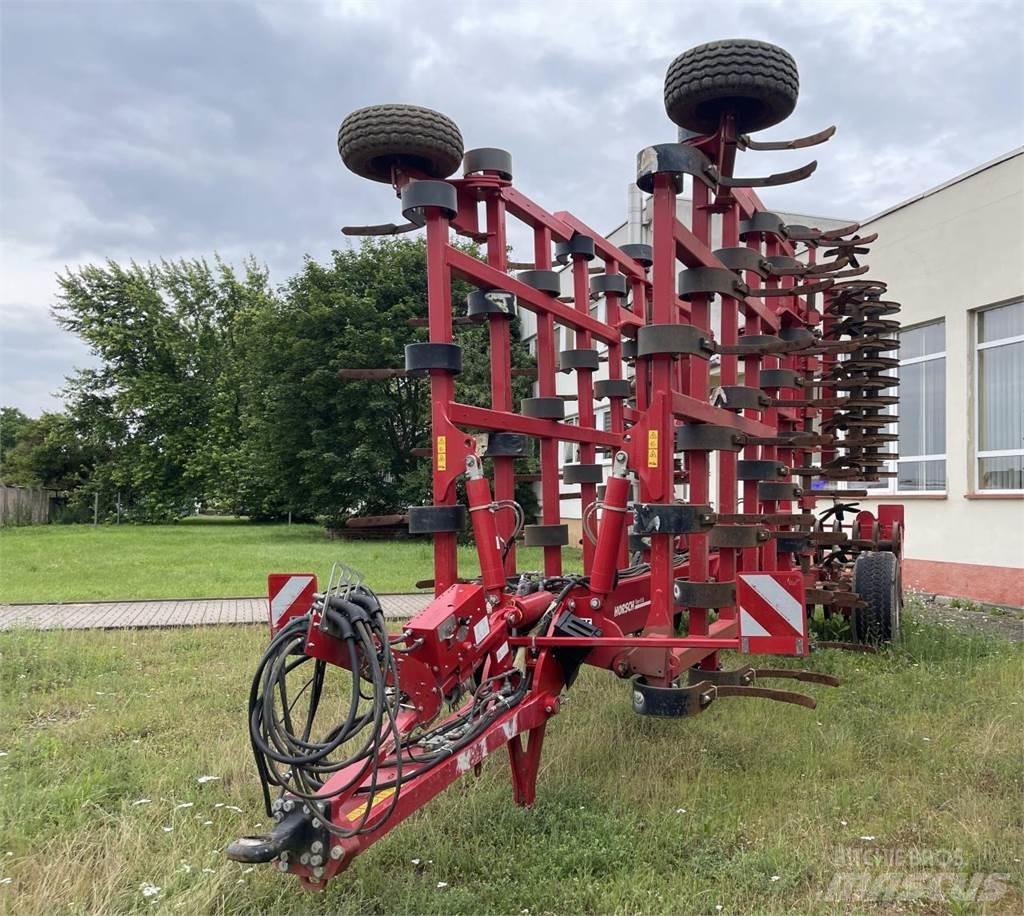 Horsch Tiger 8 XL 中耕管理機
