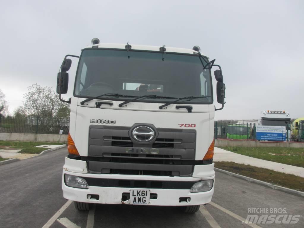 Hino 700 起重機卡車
