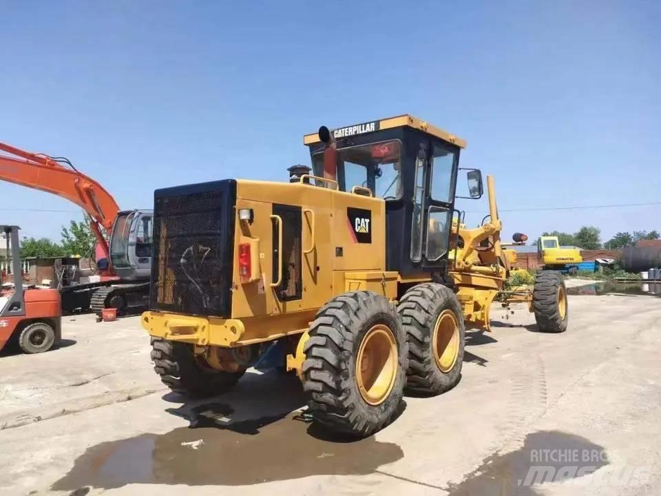 CAT 140 K 平土機