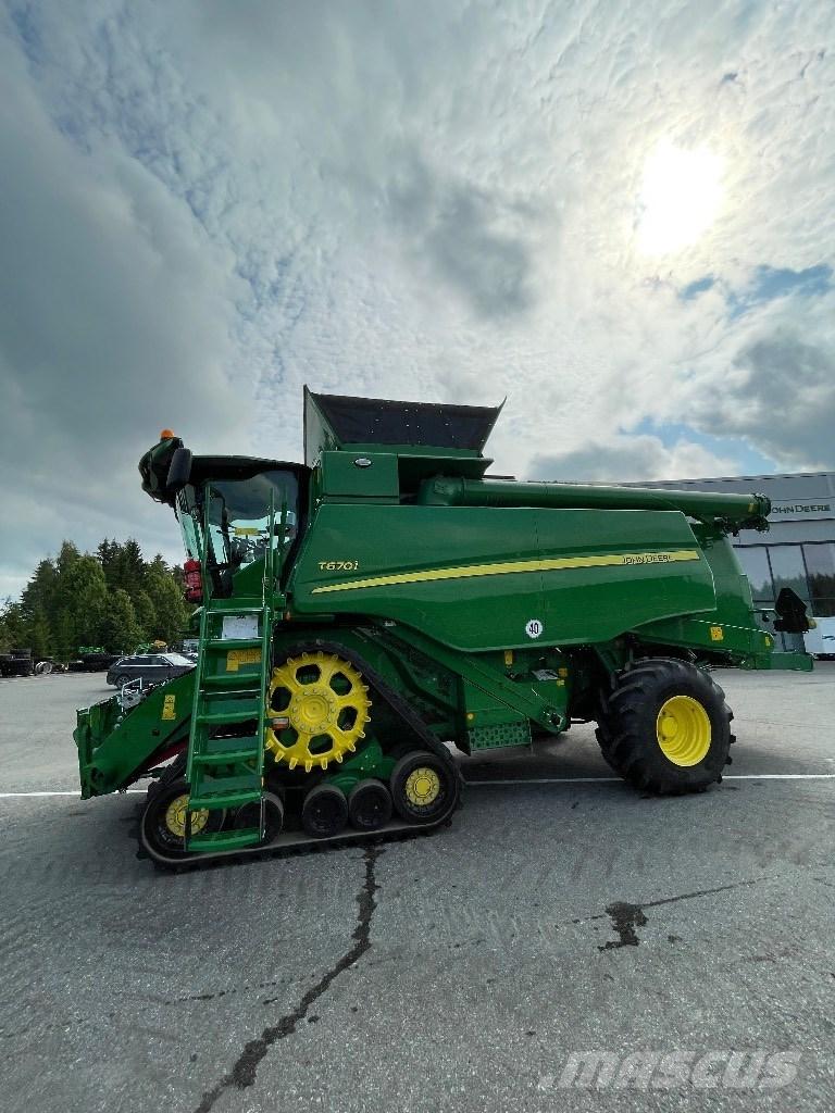 John Deere T670 i 聯合收穫機