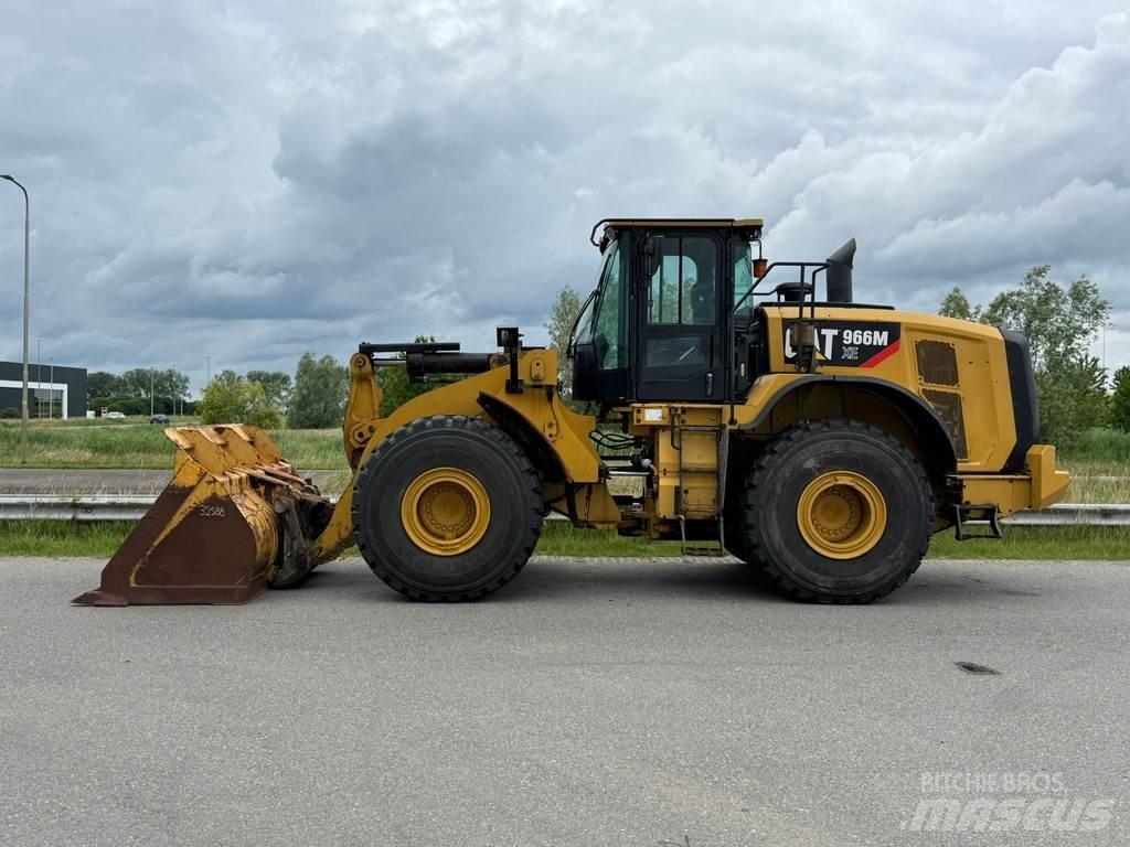 CAT 966M XE 輪胎式裝載機