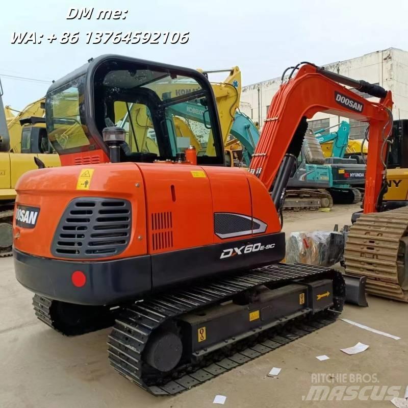 Doosan DX60 履帶式 挖土機/掘鑿機/挖掘機